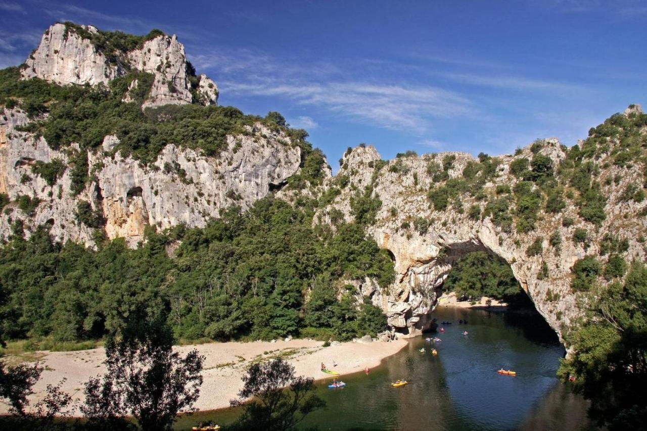 Le Rocher De Sampzon Exterior photo